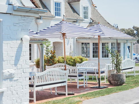 Camden Valley Inn - C Tourism 1