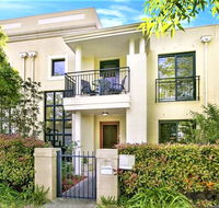 Campbelltown Most Sought After Park Central Home - C Tourism