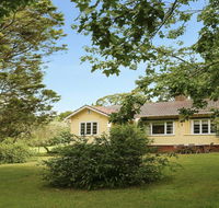 Canary Cottage - fresh clean simple  comfortable - C Tourism