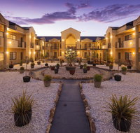 Canberra Parklands Central Apartment Hotel - C Tourism