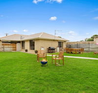 CAPEL Family Home large yard close to beach - C Tourism