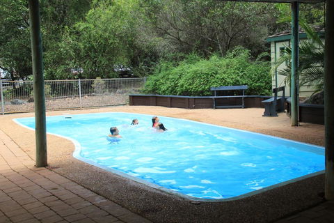 Capricorn Caves - C Tourism 3