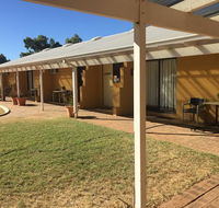 Carnarvon Caravan Park - C Tourism
