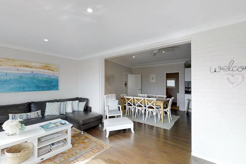 Casa Sorella - Beachfront Family Home - C Tourism 0