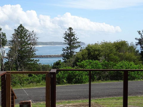Casa Sorella - Beachfront Family Home - C Tourism 1