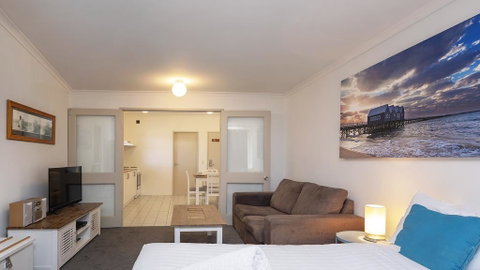 Cascades 7- Centrally Located With Beautiful Views - C Tourism 1
