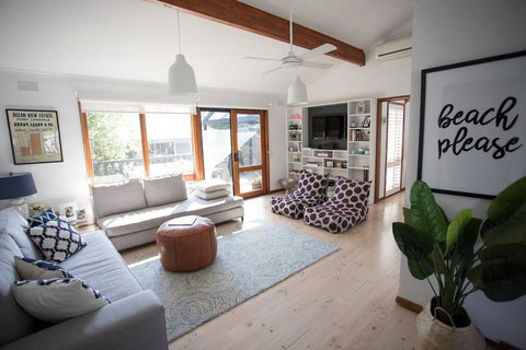 CASTAWAY - C Tourism 1