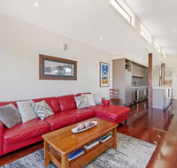 CASTWOOD VILLA No.2 - C Tourism