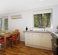 Cedar 6 - fully renovated apartment - C Tourism