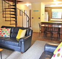 Cedar Holiday Units - Apartment 3 - C Tourism
