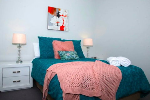 CENTRAL CBD EXEC STUNNING VIEW WIFI NETFLIX WINE - C Tourism 2