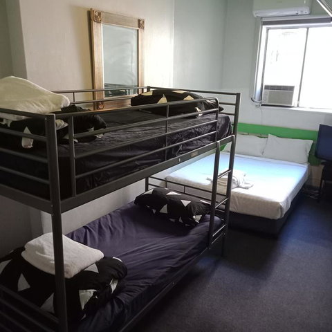 Central Perk Lodge - C Tourism 3