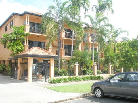 Central Plaza Apartments - C Tourism 0