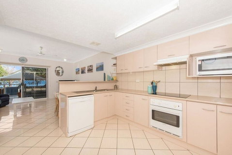 Champagne Apartment 2 - C Tourism 3