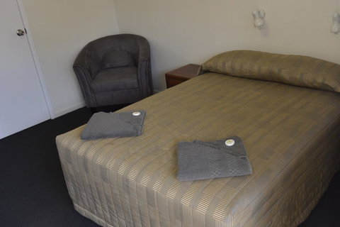 Charleville Waltzing Matilda Motor Inn - C Tourism 3