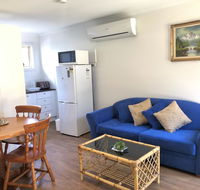 Charlie sweet home at Mornington Peninsula - C Tourism