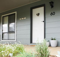 Charlottes Honor - River  Golf Cottage - C Tourism