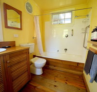 Cherry Plum Cottages - C Tourism