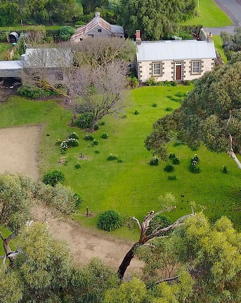 Cherry Plum Cottages - C Tourism 3