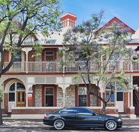 City Apartments at Cecil Mansions - C Tourism