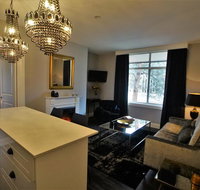 City Life Apartment-full kitchen  separate bedroom - C Tourism