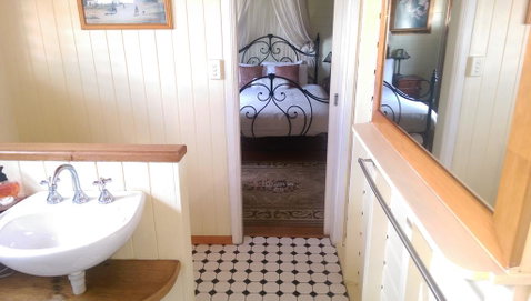 Classique Bed & Breakfast - C Tourism 1