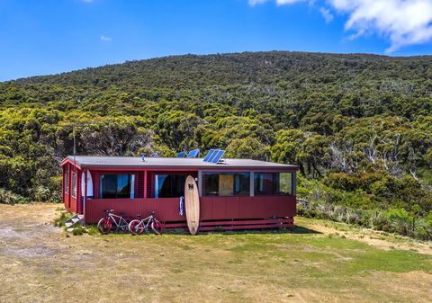 Cloudy Bay Cabin - C Tourism 1