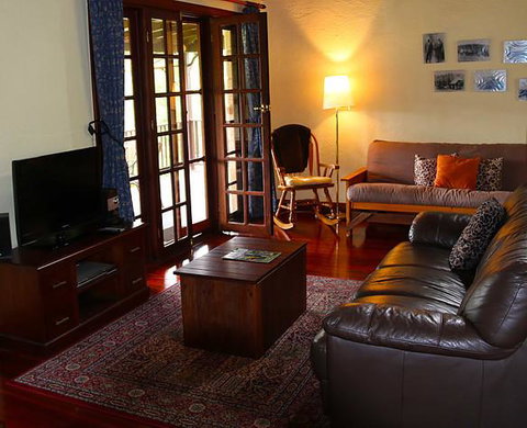 Clover Cottage Country Retreat - C Tourism 1