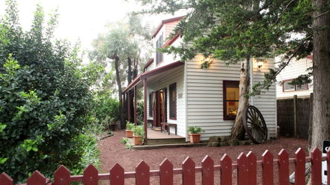 Coach House - C Tourism 0