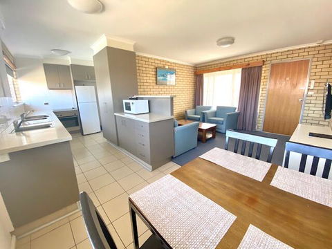 Coastal Comfort Motel - C Tourism 1