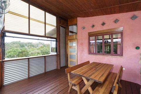 Cobhearthome - C Tourism 2