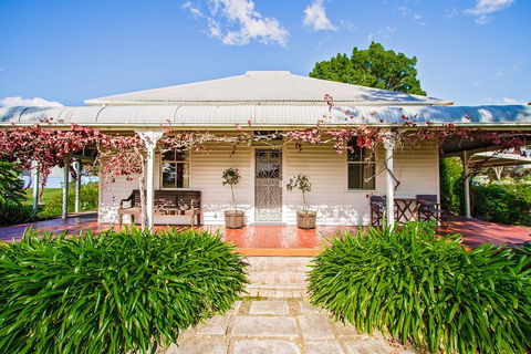 Cockfighters Ghost Vineyard Accommodation - C Tourism 0