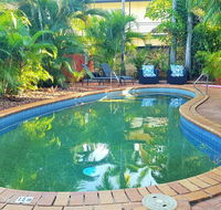 Coconut Grove Holiday Apartments - C Tourism