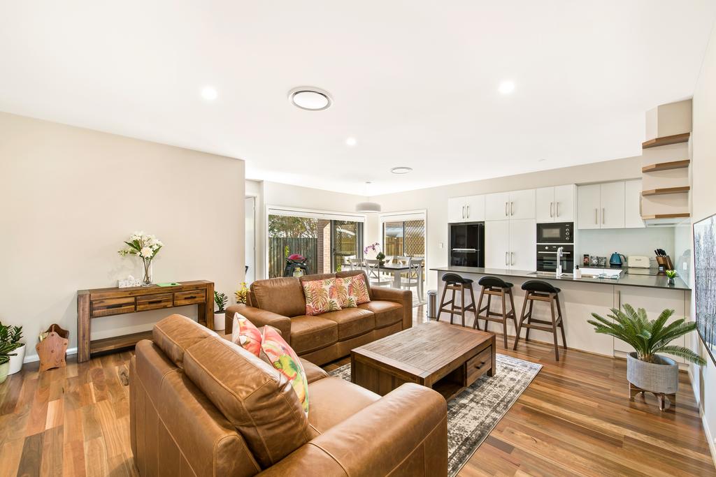 Middle Ridge QLD C Tourism