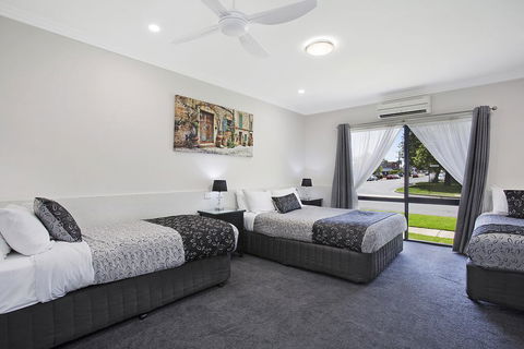 Comfort Inn May Park - C Tourism 1
