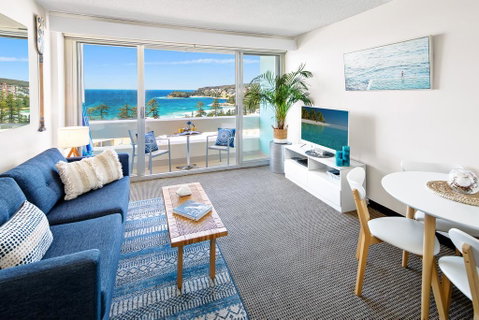 Comfortable Coastal Living Plus Parking - C Tourism 0