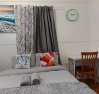 Comfortable Guest Room closes to Emerald CBD - C Tourism