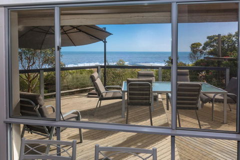 Coorumbene - 8 Scenic Way - C Tourism 0