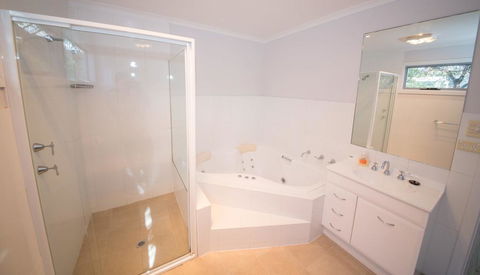 Coorumbene - 8 Scenic Way - C Tourism 2