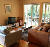 Corinda Cottage - 4 bedroom pet friendly - C Tourism