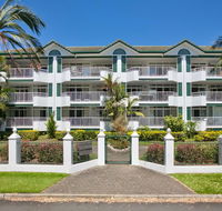 Costa Royale Trinity Beach - C Tourism