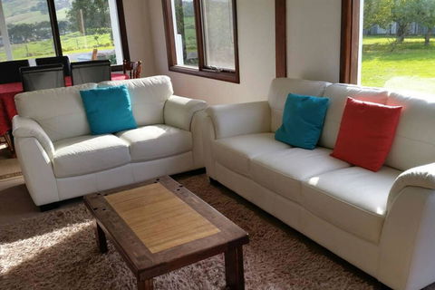 Cosy Cottage Valley Views - C Tourism 1