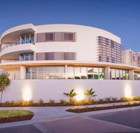 COTTON BEACH ROOF TOP 113 WITH OCEAN VIEWS - C Tourism