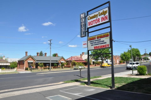 Country Lodge Motor Inn - C Tourism 0