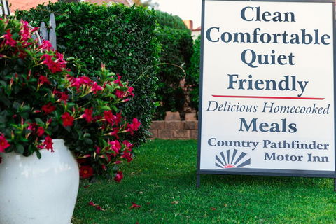 Country Pathfinder Motor Inn - C Tourism 1