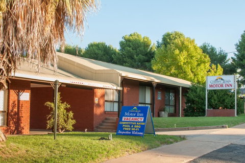 Country Roads Motor Inn - C Tourism 2