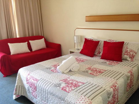 Country Rose Motel Warwick - C Tourism 3