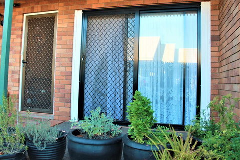 Cozy And Cute Comfort Stay Close To University (Female Only) - C Tourism 2