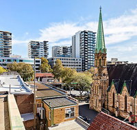 Cozy Apartments near Burwood Train Station - C Tourism
