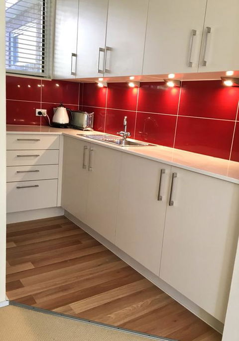Cozy One Bedroom Apartment In Waverton - C Tourism 3